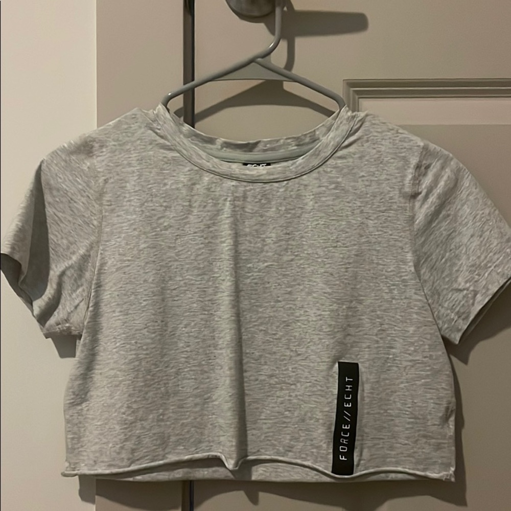 ECHT CROP TEE